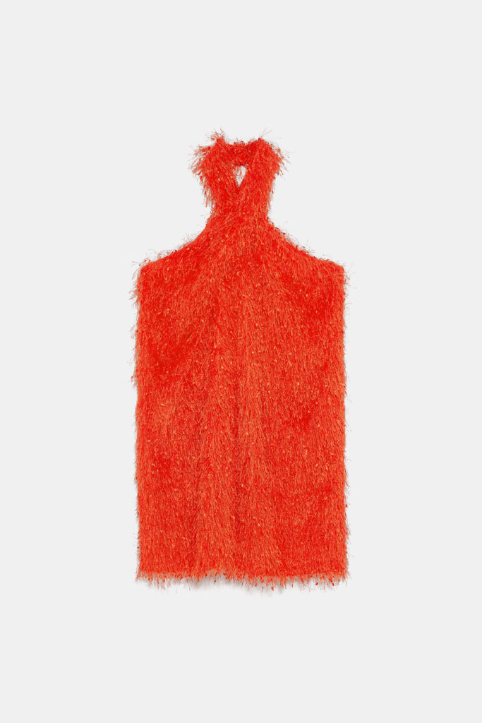 Vestido cuello halter con flecos en naranja fluor de Zara